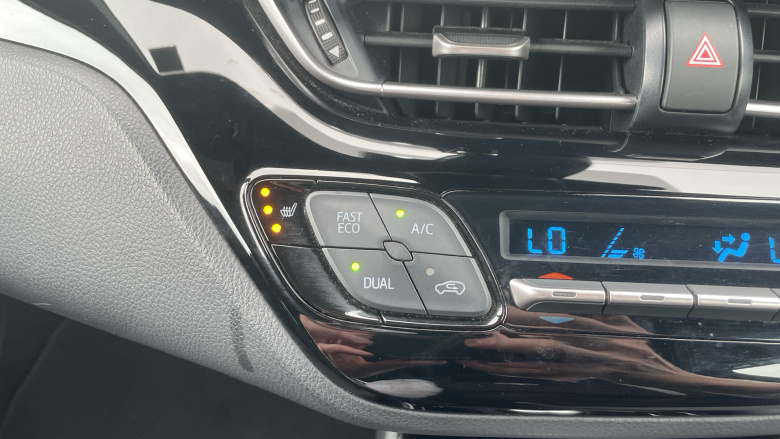 Toyota C-HR 1.8 Hybrid Design 5dr CVT Hybrid Hatchback